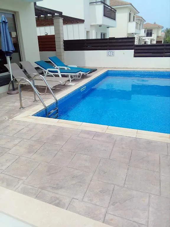 Villa Wade Protaras
